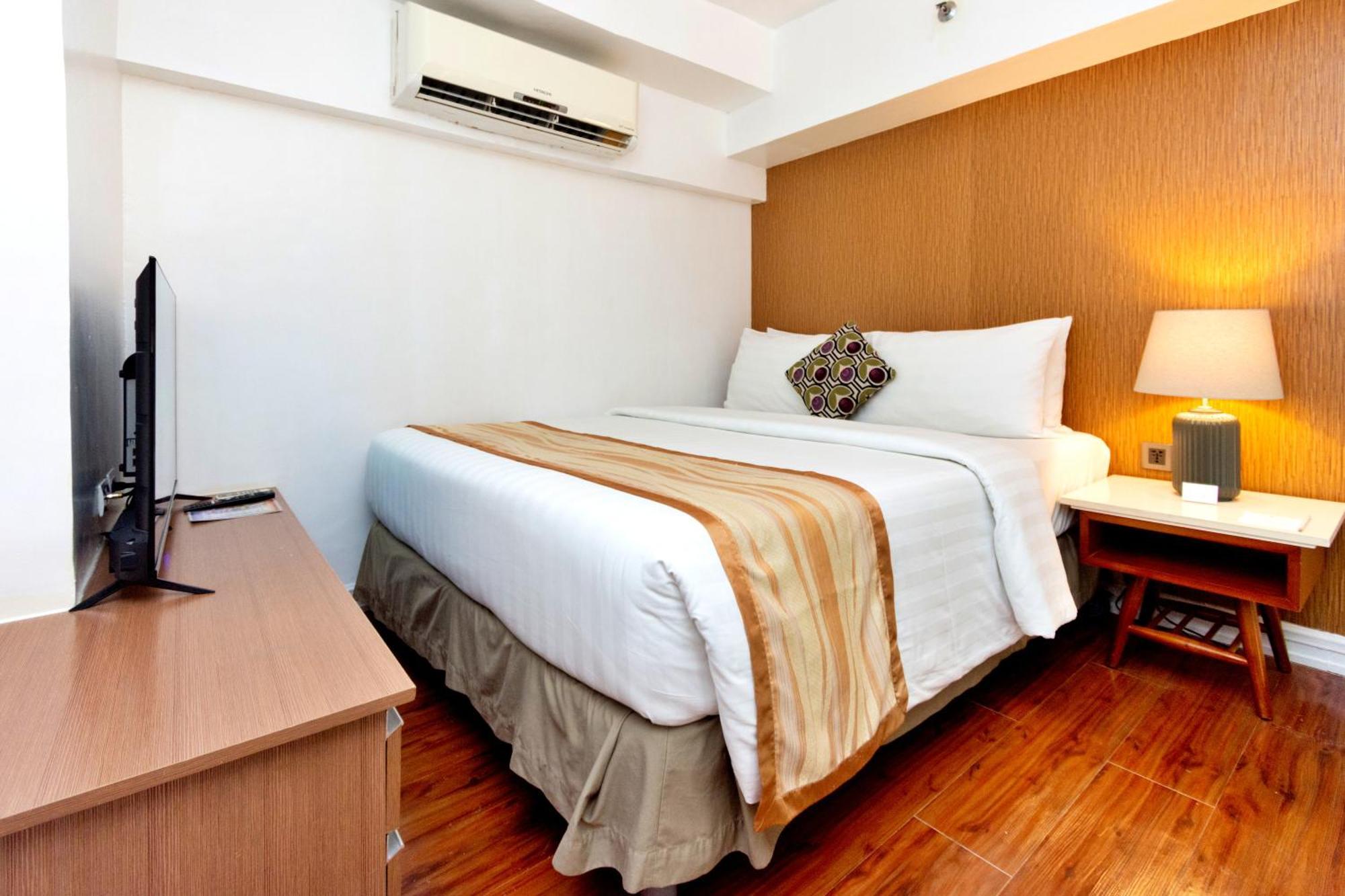 Ferra Premier By Jg Hotel 3*
